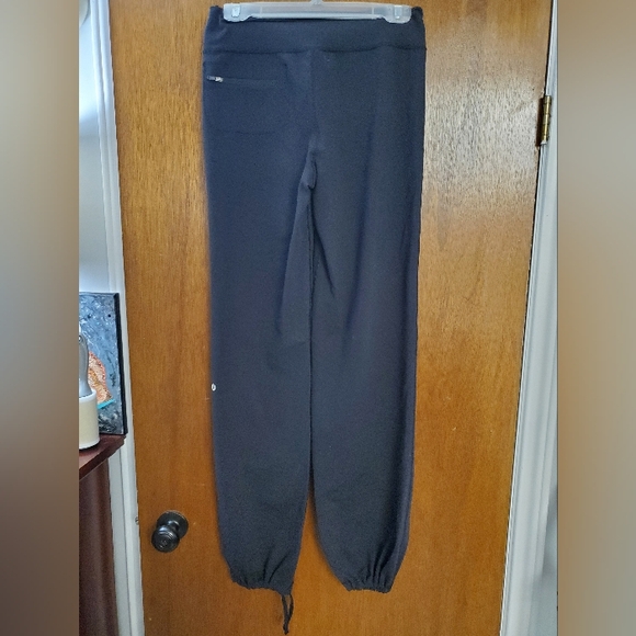 Lululemon cozy pants - Picture 2 of 10